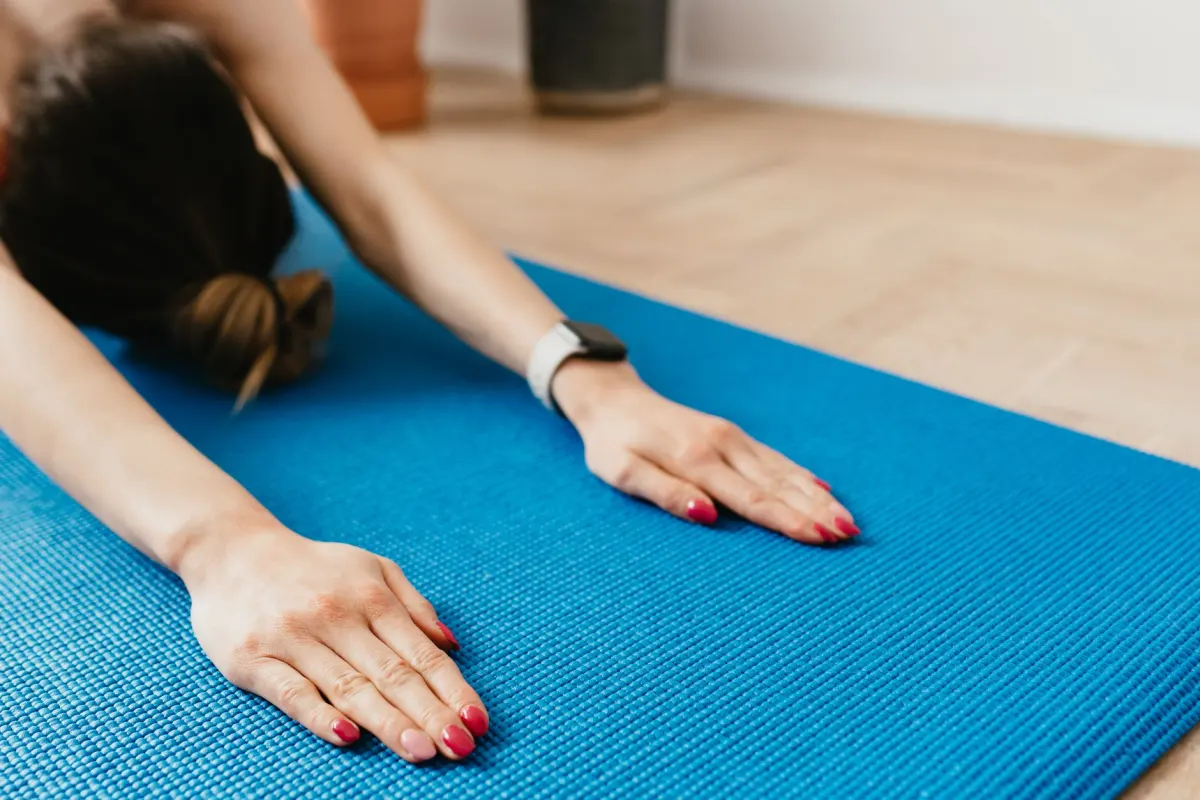 Yoga et gestion du stress : ce que recommande la HAS en 2026